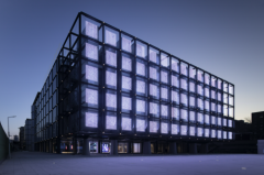 也为AI使用开辟企业供给算力适配试验空